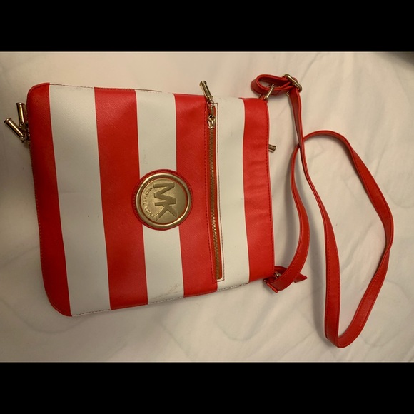 Designer Purses - Picture 1 of 5